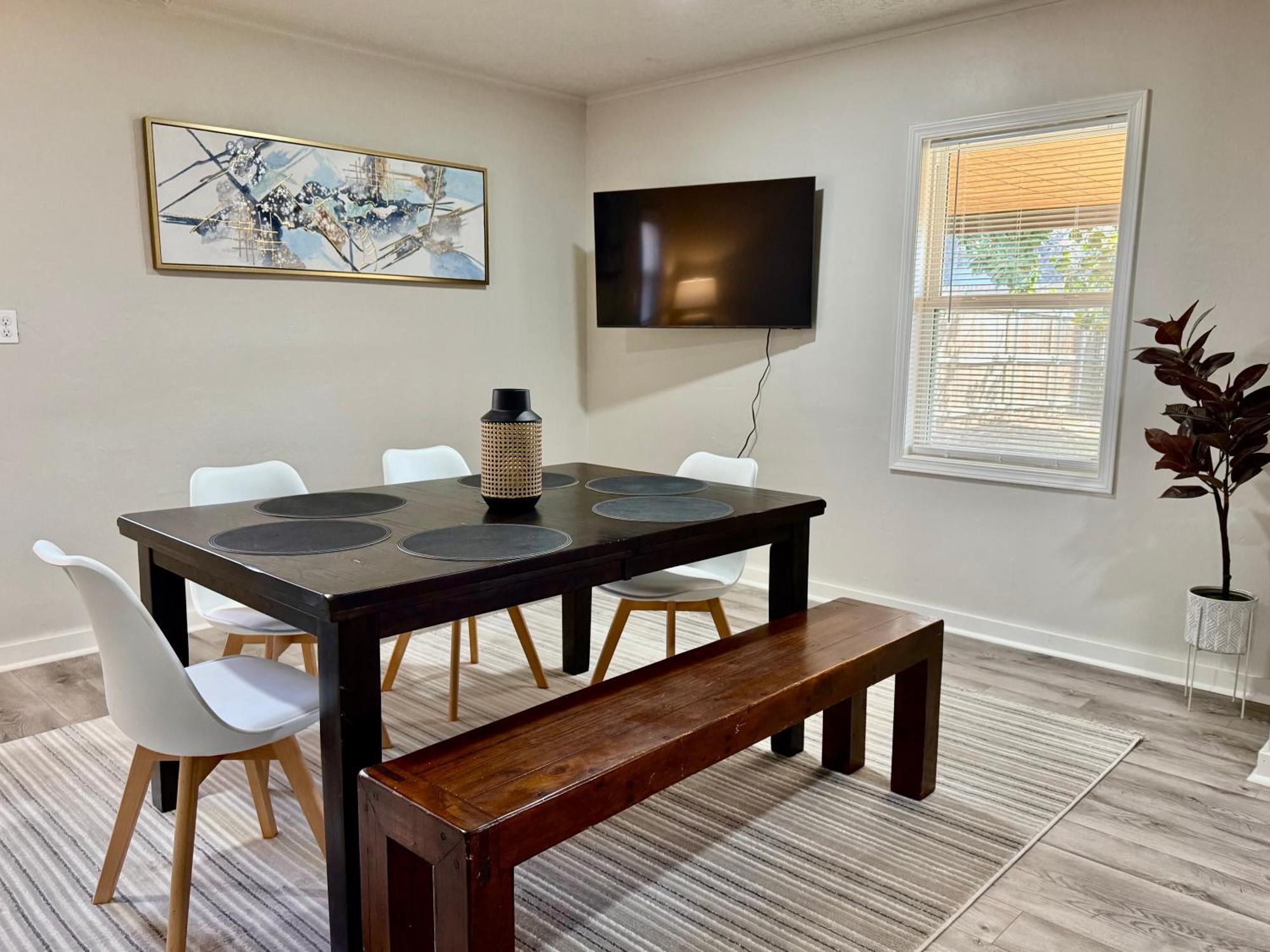 Budget Friendly Renovated Five Bedroom Retreat