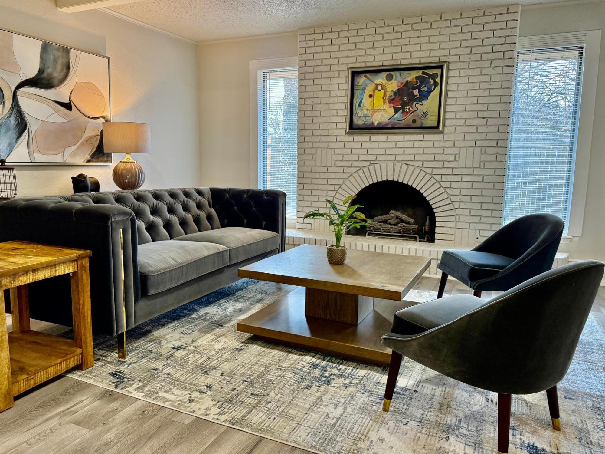 Budget Friendly Renovated Five Bedroom Retreat Holiday home Oklahoma City
