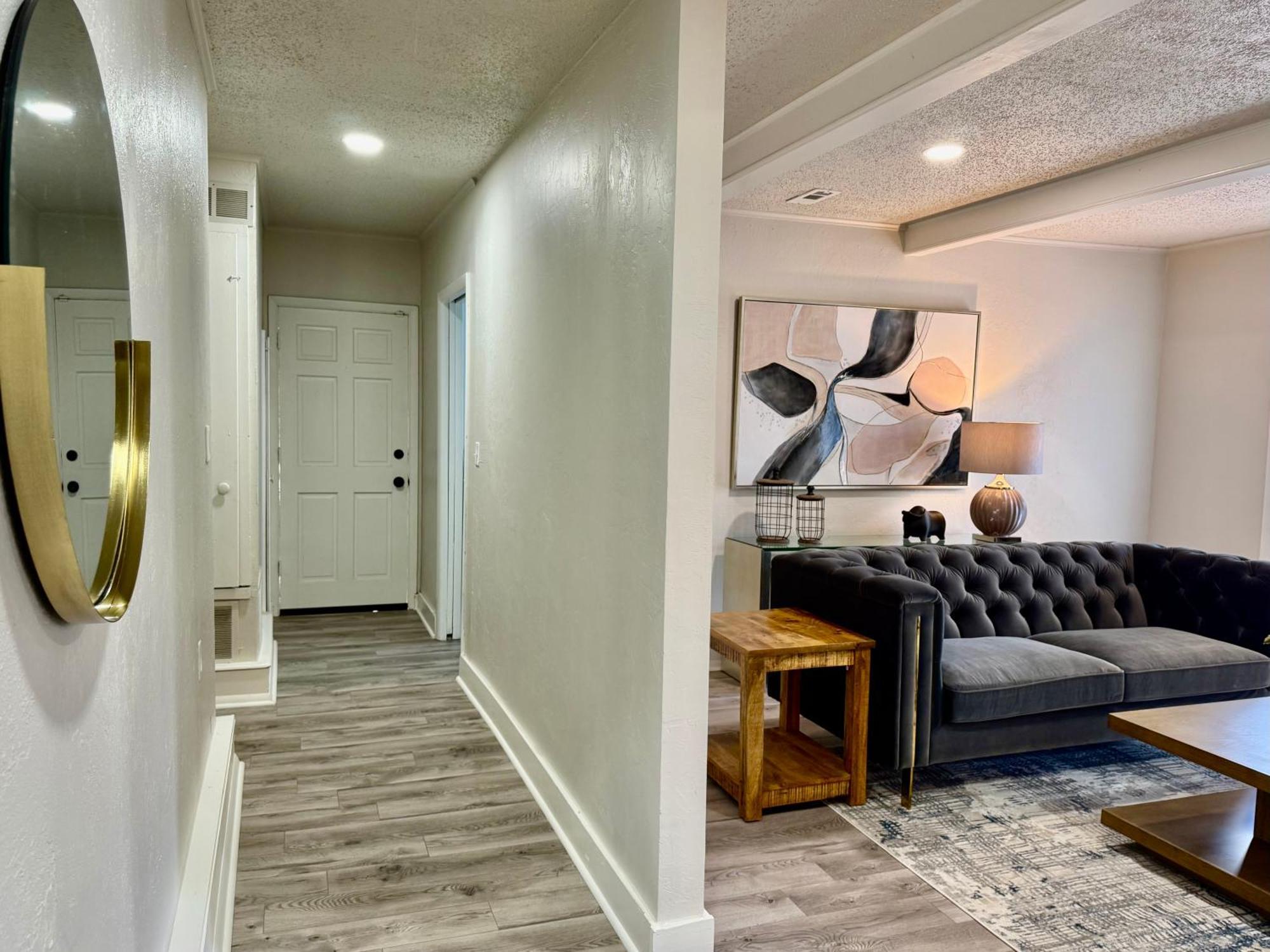 Holiday home Budget Friendly Renovated Five Bedroom Retreat Oklahoma City